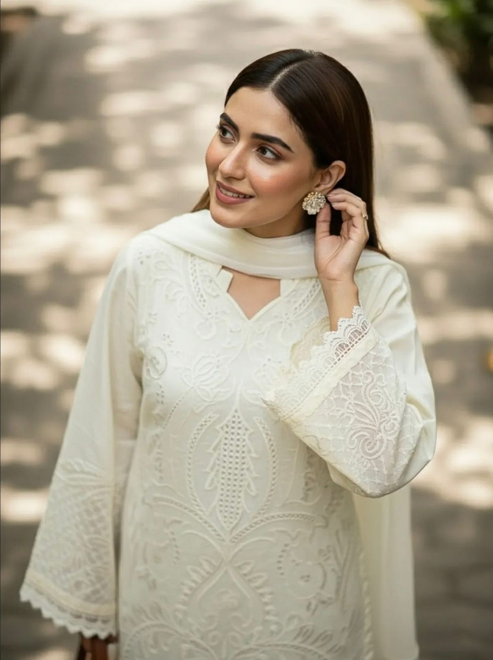 Shanzay - 3Pc Lawn Chiken Kari Embroidered Shirt with Embroidered Dupatta